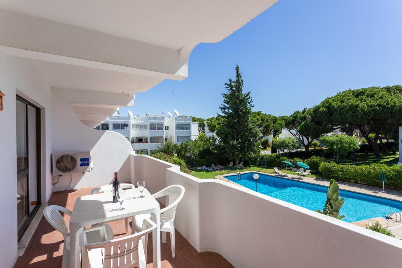 Host Wise - Bright Cozy Flats W Terrace & Pool Lägenhet Quarteira Exteriör bild